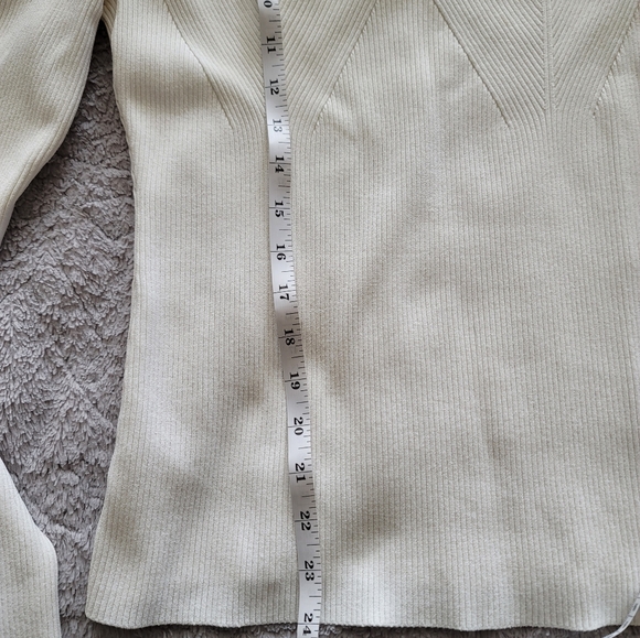 Veronica Beard Gladys Ribbed Pullover - M - Picture 8 of 8